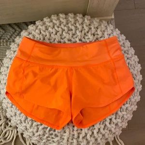 LULULEMON SPEED UP SHORTS 2.5